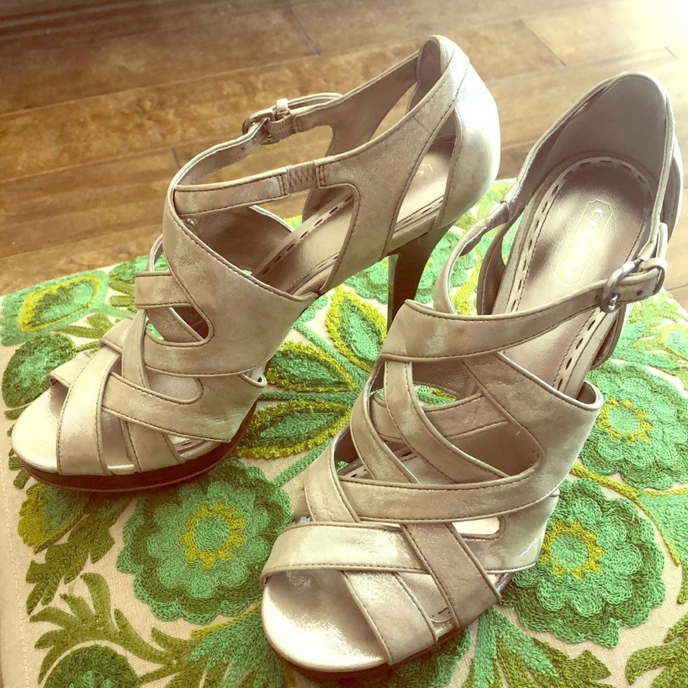 Coach platinum Aenya metallic heel